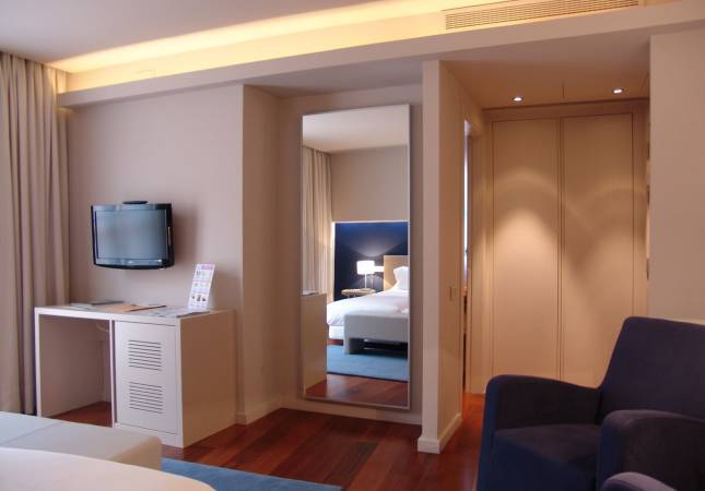 Espaciosas habitaciones en Hotel Gran Claustre. La mayor comodidad con los mejores precios de Tarragona